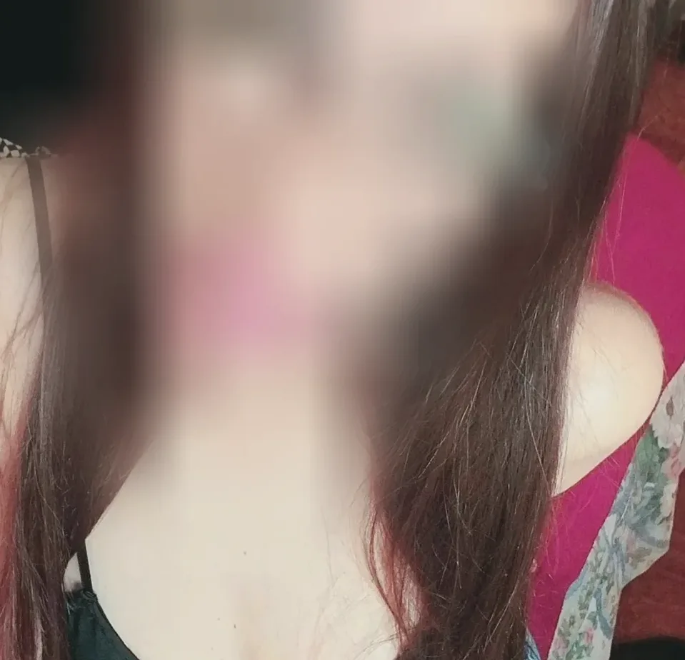 Amanda, 37