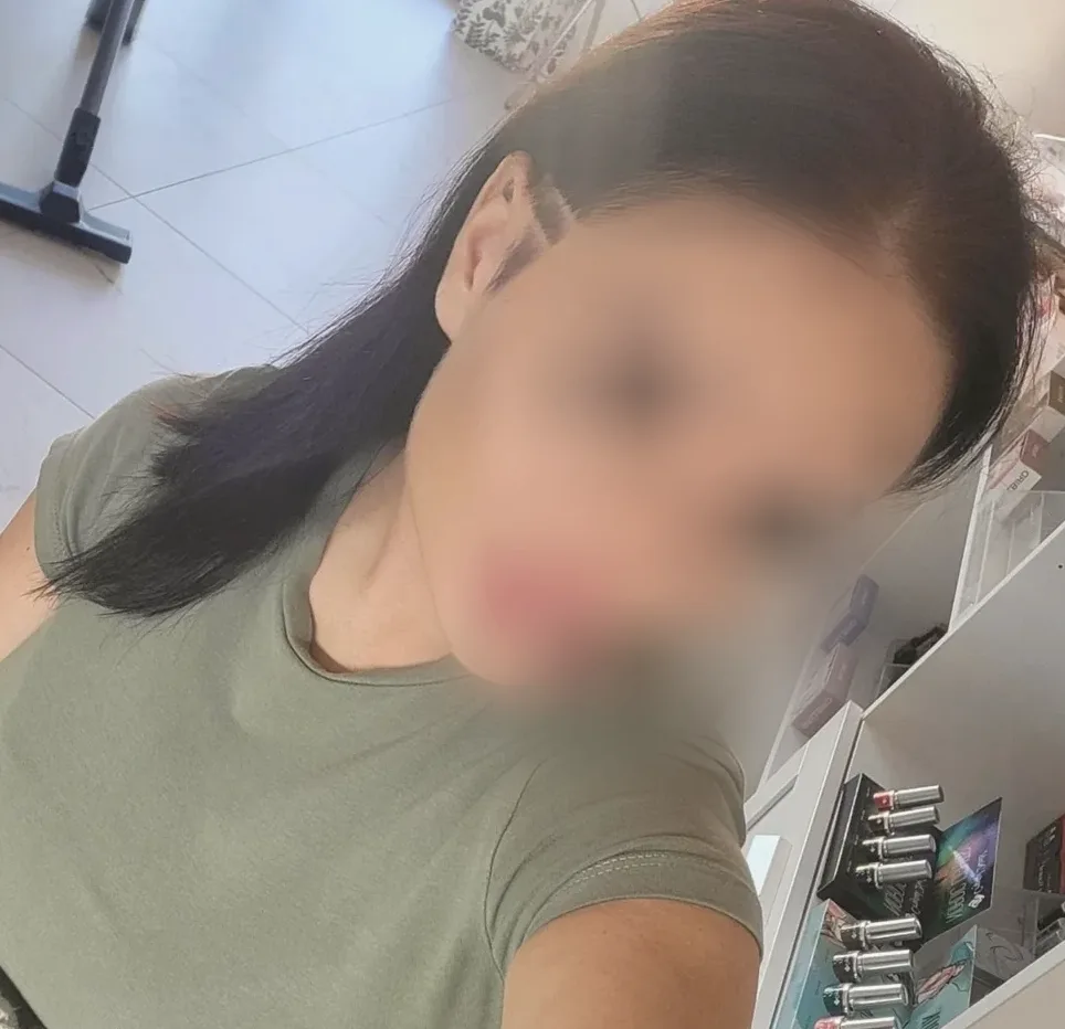 Christina, 29