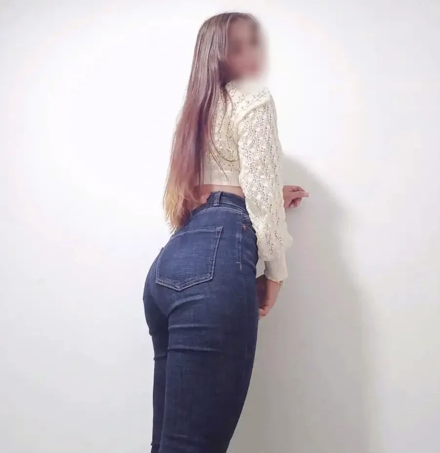 Jessica, 28
