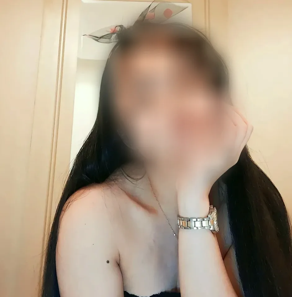 Livia, 32